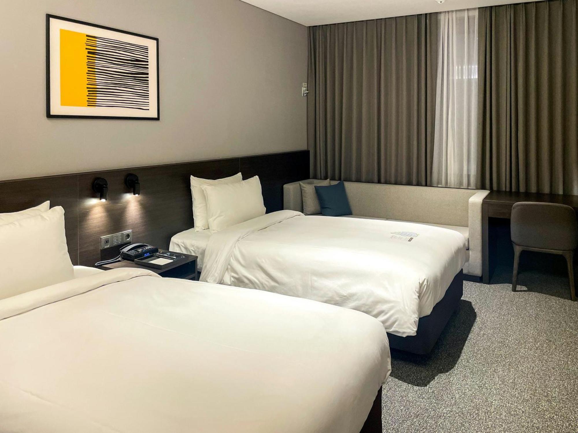 Hotel Ambience Plaza Jmd - Delhi Airport Új-Delhi Kültér fotó